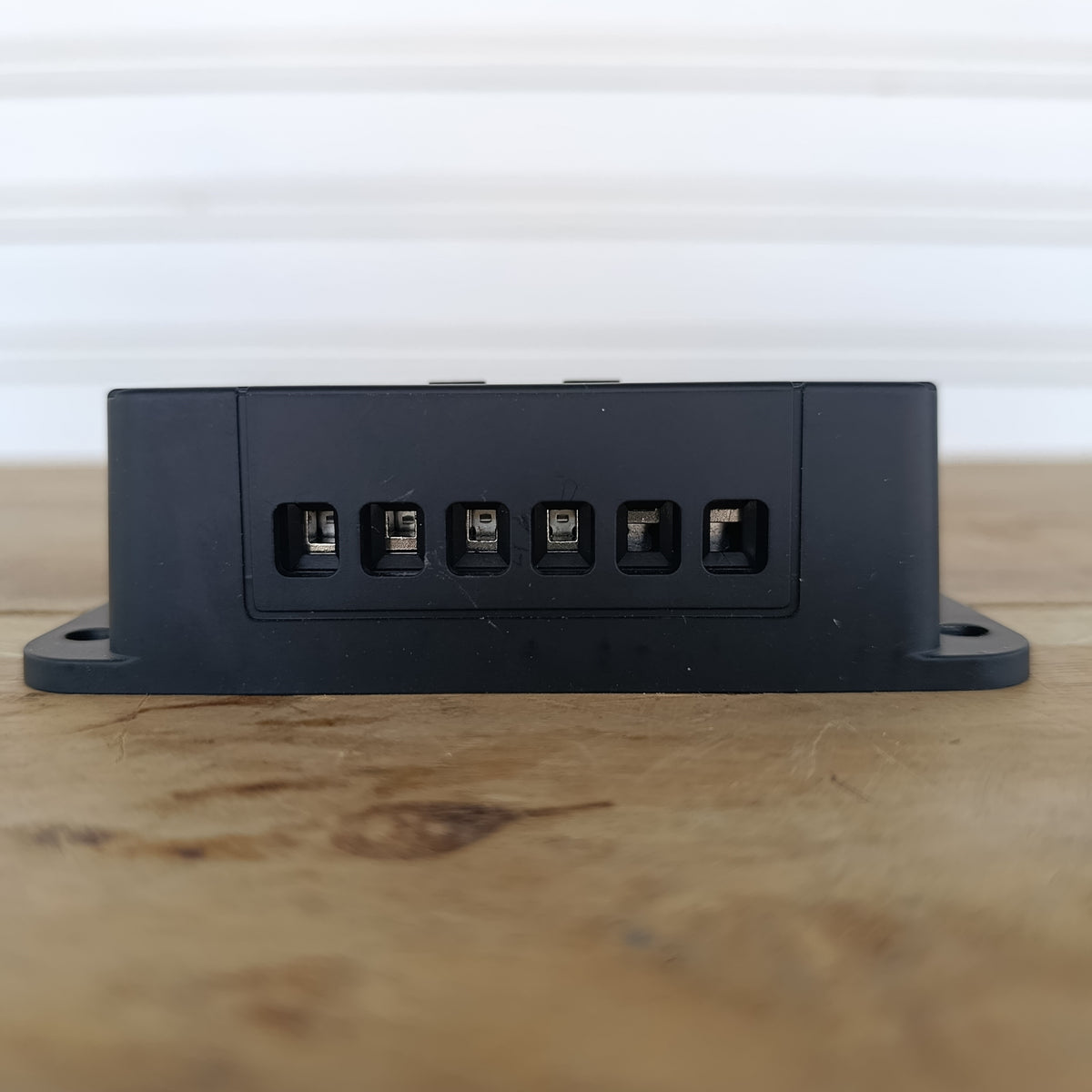 Controlador PWM 12V/24V 20Ah NEWPONA