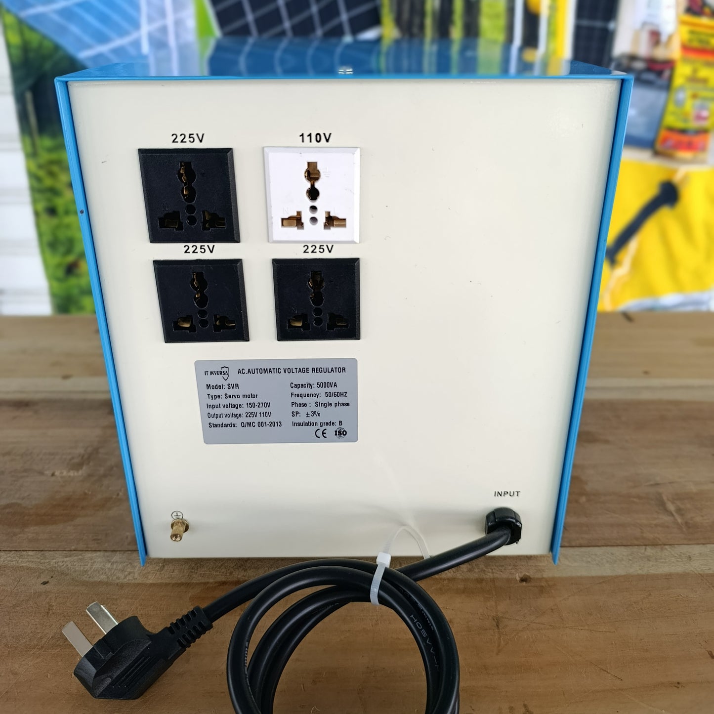 Estabilizador y elevador de voltaje 220V | 5KVA