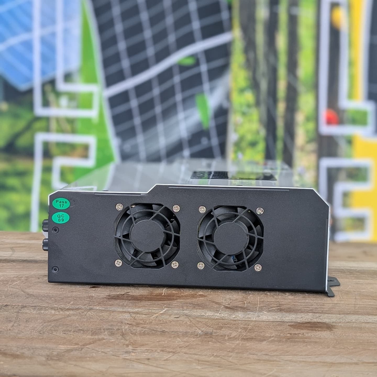Inversor Híbrido Solar MUST 1.5KW 24V 40A | Salida 120VAC