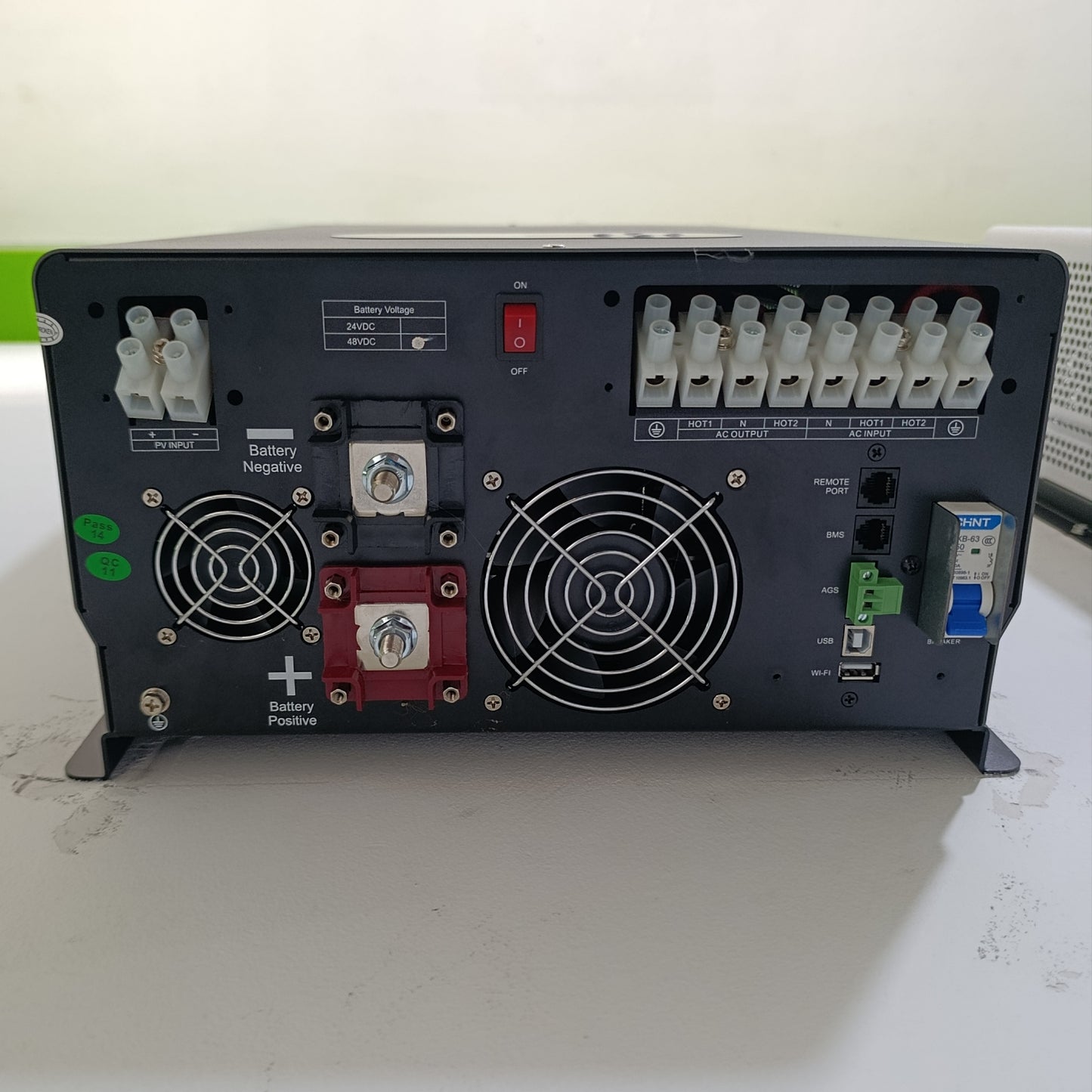 Inversor Híbrido INFINI SOLAR 6KW 48V 80A | Salida 110V/220V