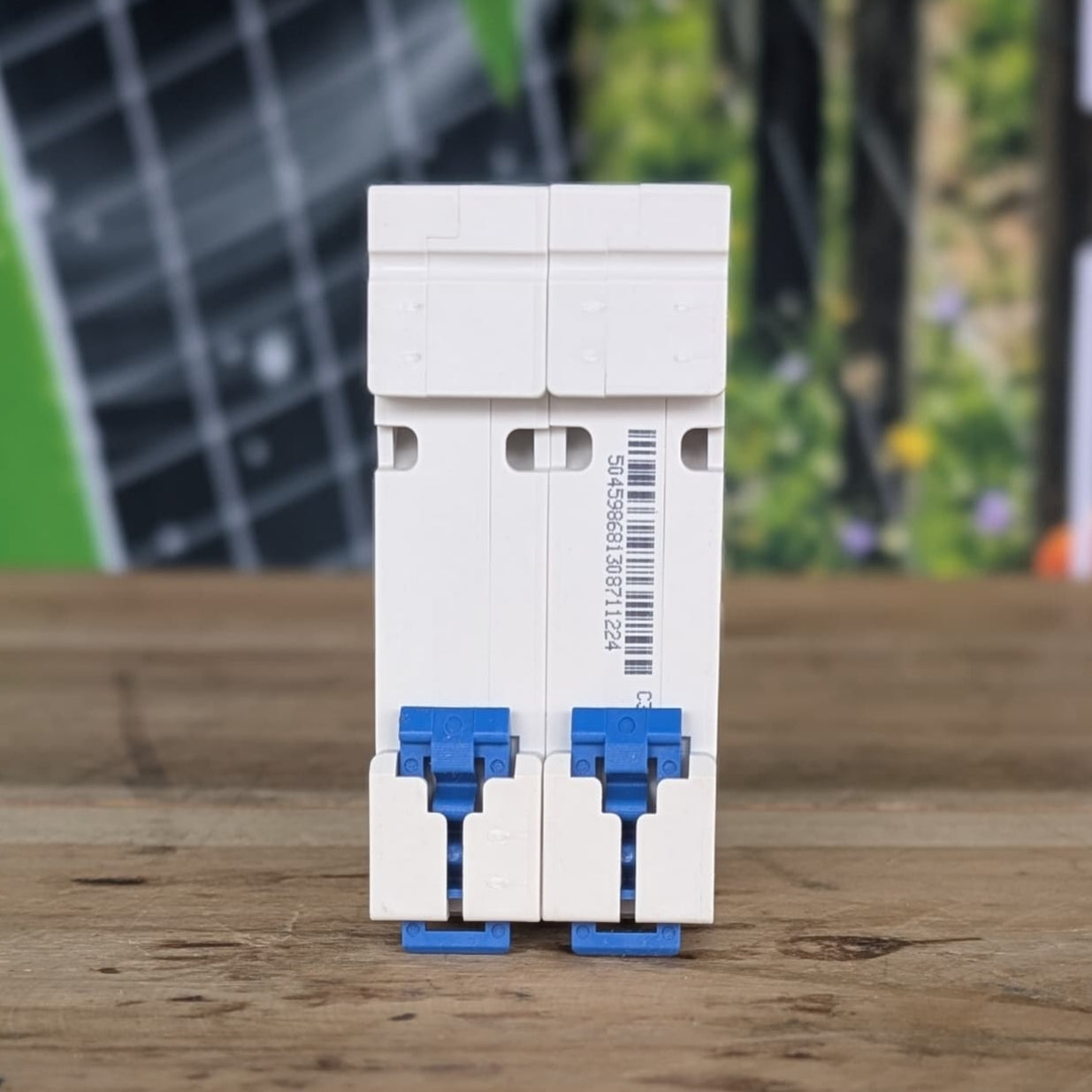 Breaker Termomagnético CHINT AC 32A 2P | 220V