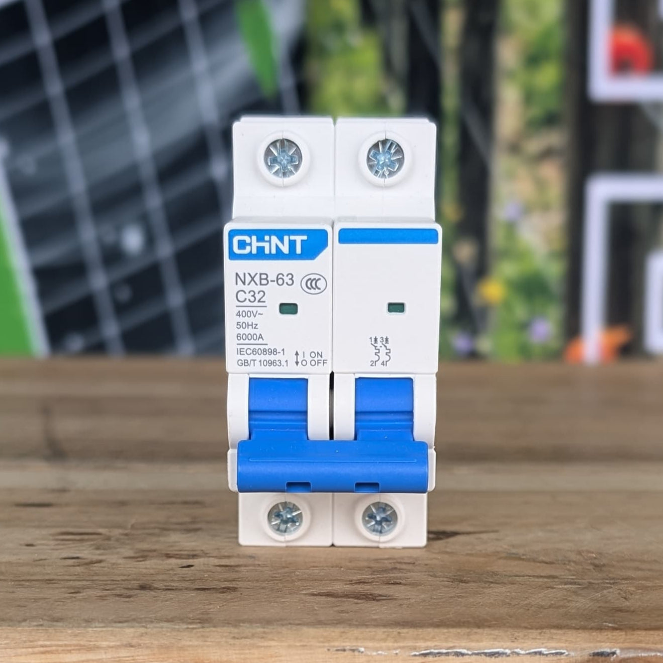 Breaker Termomagnético CHINT AC 32A 2P | 220V