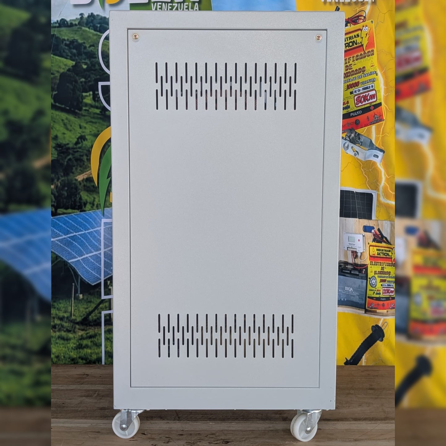 Estabilizador y elevador de voltaje 220V | 20KVA