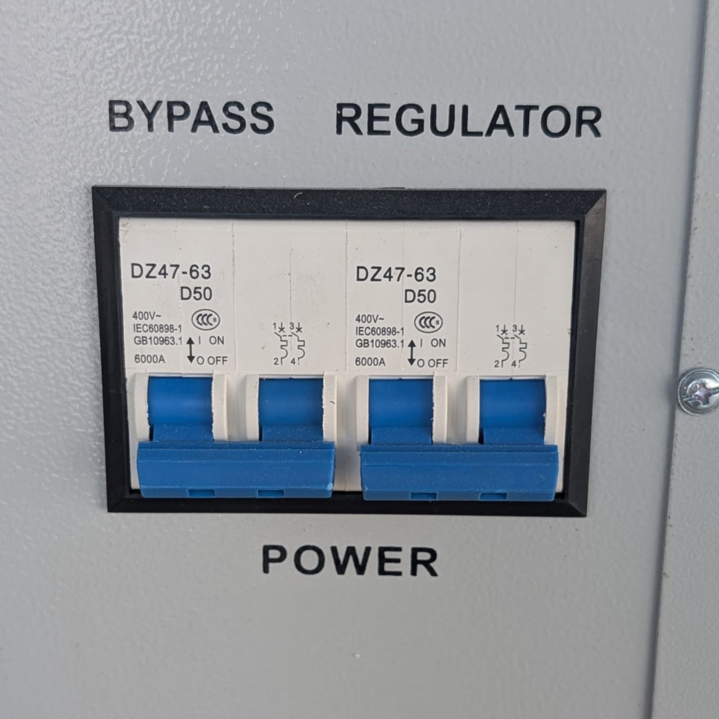 Estabilizador y elevador de voltaje 220V | 20KVA
