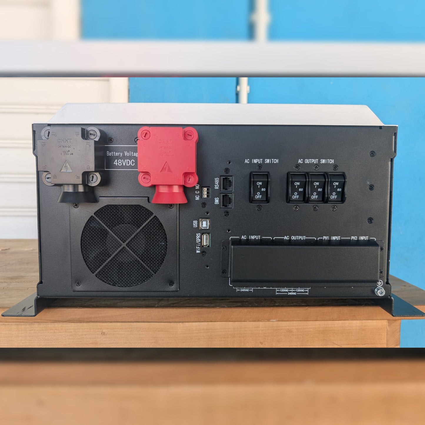 Inversor Híbrido Solar GROWATT 12KVA 48V-300A | 110/220V